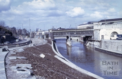 The inspiration for the idea. Note the gangway under Skew Bridge.